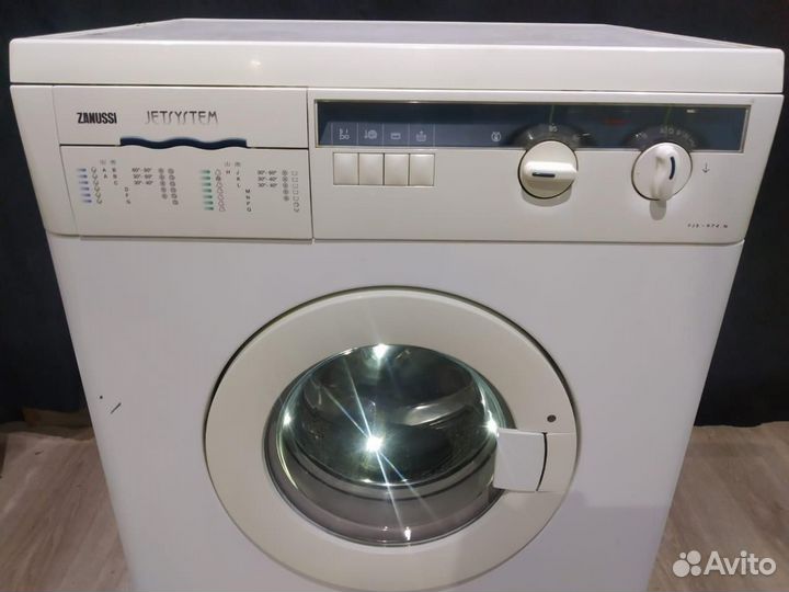 Стиральная машина Zanussi б/у с гарантией