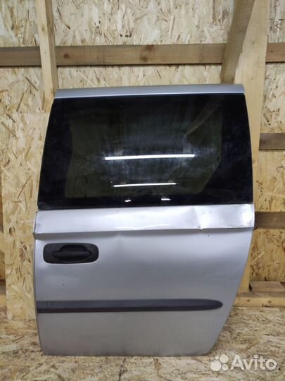 Дверь задняя левая сдвижная Dodge Caravan 4