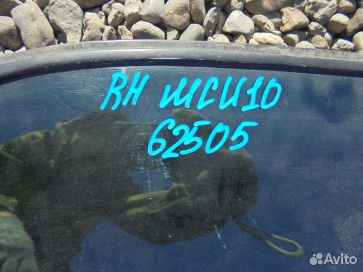 Стекло собачника правое Toyota Harrier MCU15