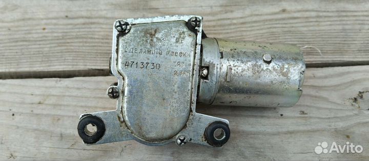Мотор стеклоочистителя задней двери УАЗ Хантер