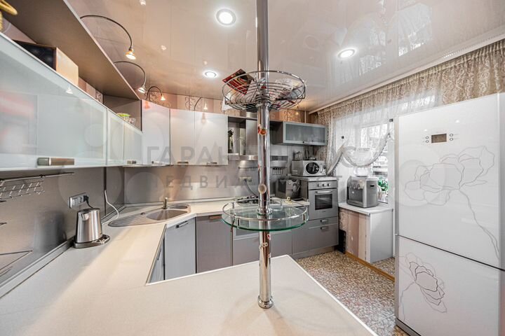 3-к. квартира, 125 м², 3/10 эт.