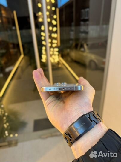 iPhone 15 Pro Max, 256 ГБ