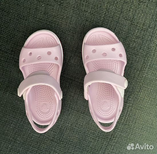 Сандалии для девочки 24 размер crocs