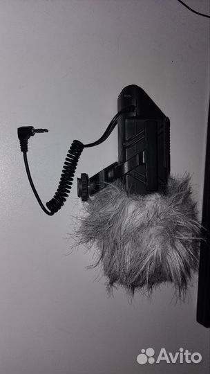 Rode SVM накамерный микрофон