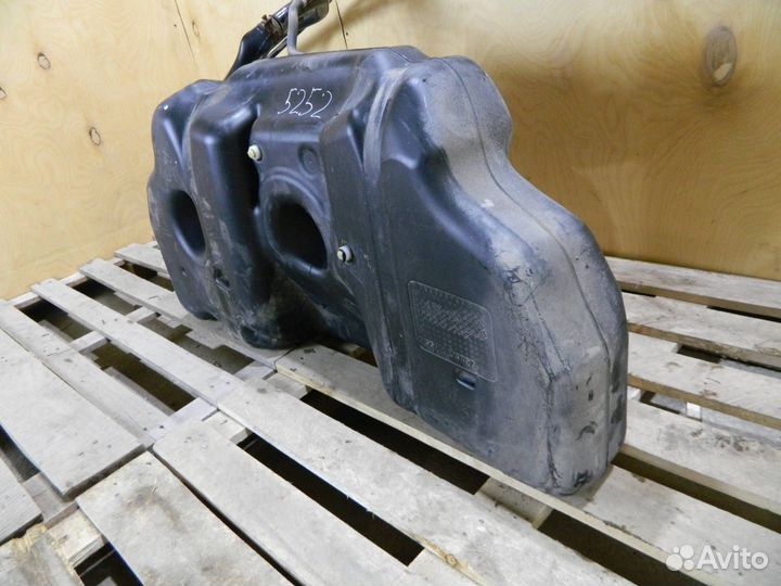 Топливный бак Nissan Teana J31 2006 17205-9Y000