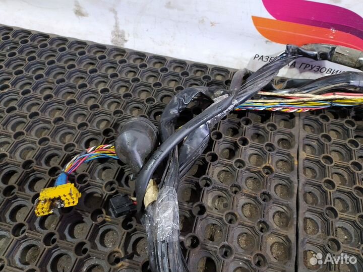 1698739 Проводка перекидок Daf XF105