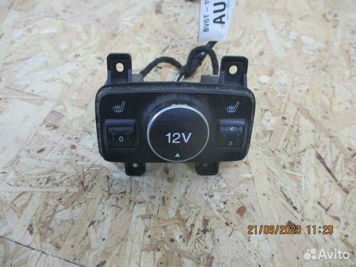 Кнопка обогрева сидений прикуриватель Форд Фокус 3