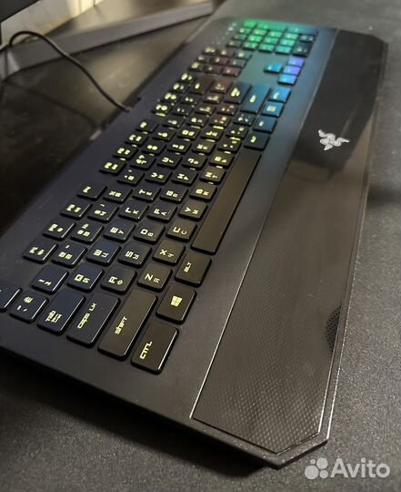 Клавиатура Razer Deathstalker Chroma