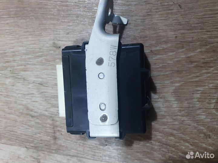 Блок управления светом G8 toyota Hilux (2015- 2020