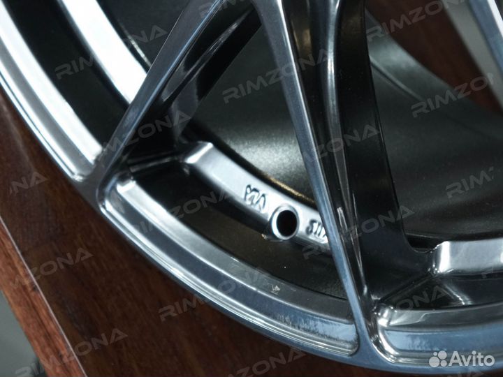 Литые диски HRE R17 на Kia. Арт1022