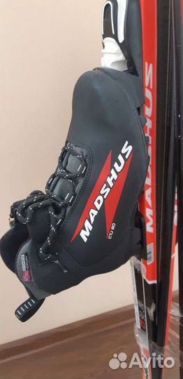 Лыжи беговые пластик