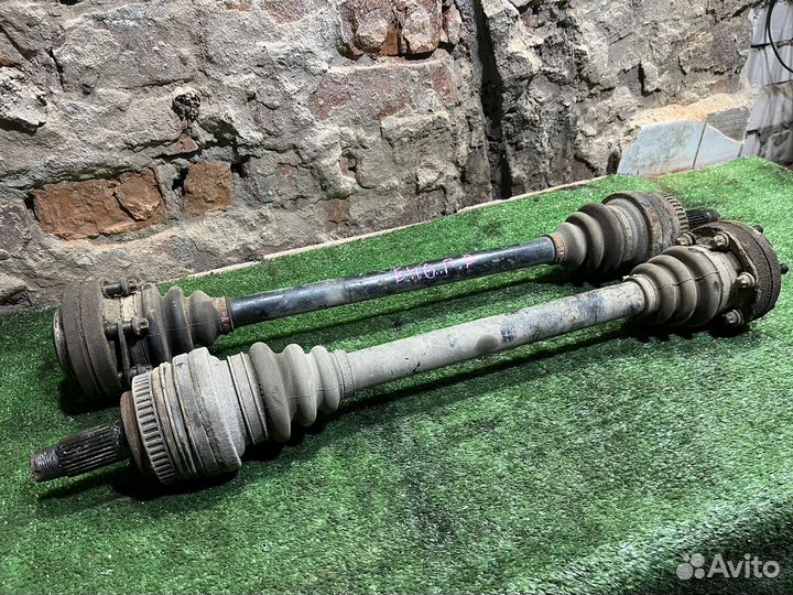 Привод задний левый правый BMW E46