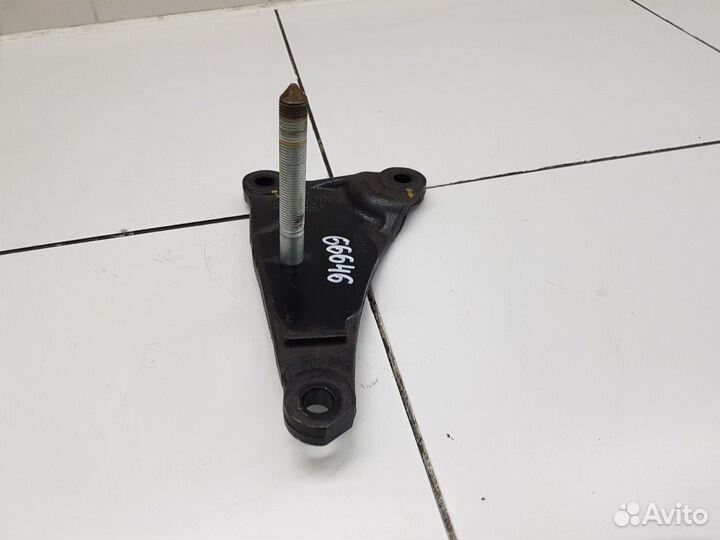 Кронштейн опоры кпп (Haval F7)