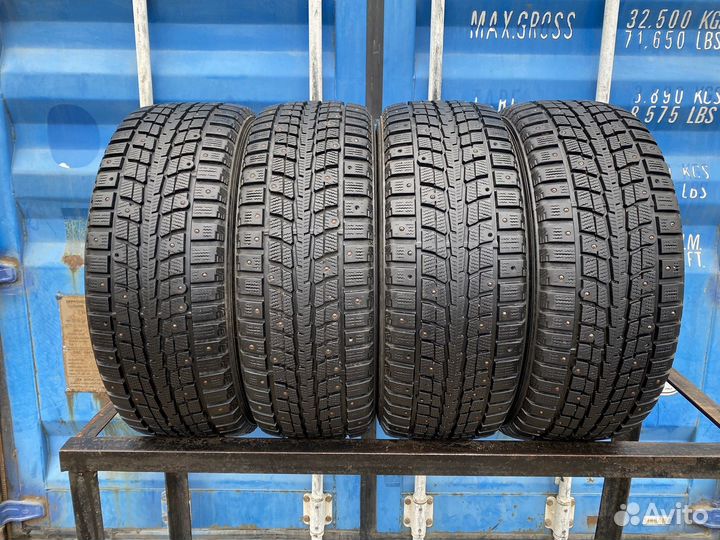 Dunlop SP Winter Ice 01 235/55 R17 99T