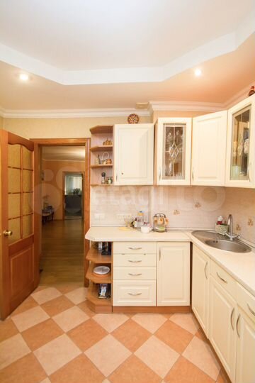 3-к. квартира, 91 м², 3/5 эт.