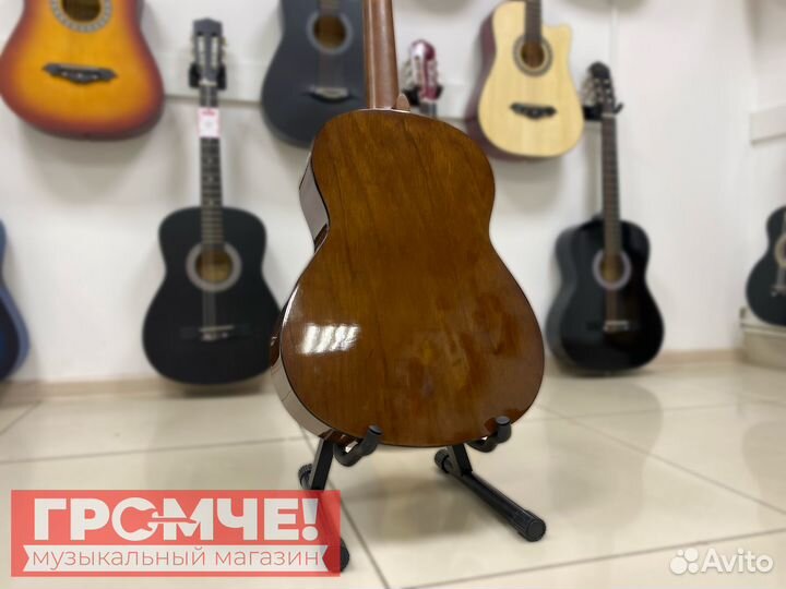Гитара Yamaha C40