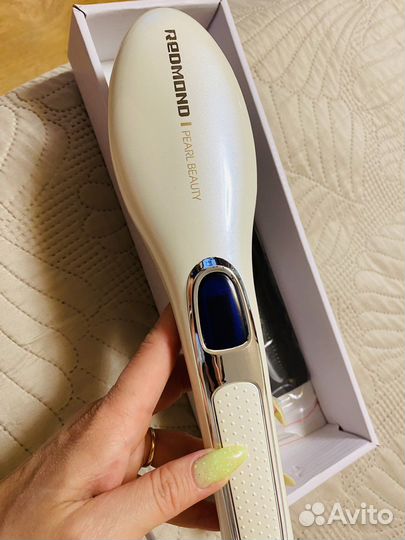 Расческа-выпрямитель Redmond