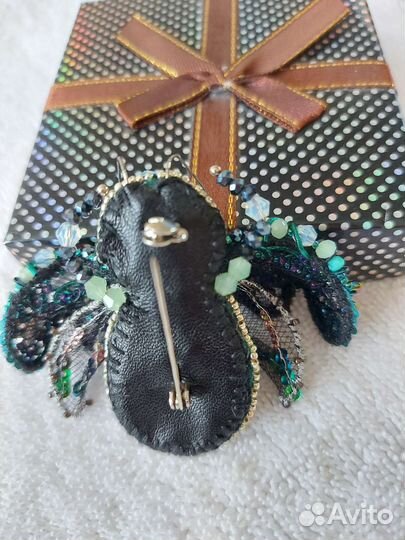 Брошь винтажная, Шмель