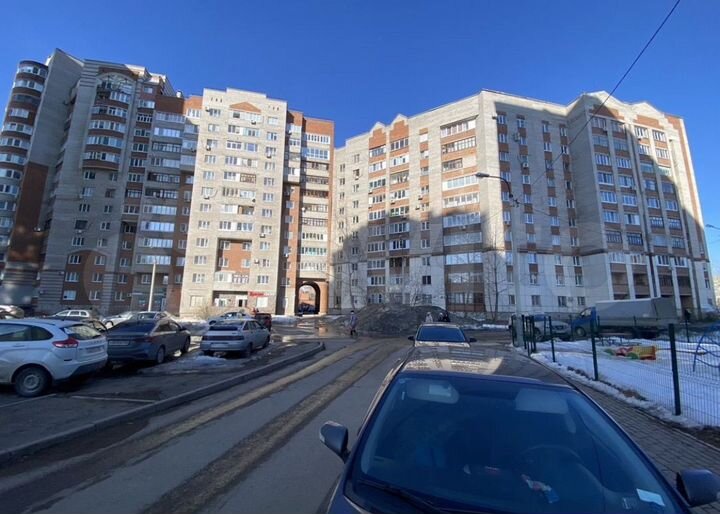 4-к. квартира, 127 м², 10/14 эт.