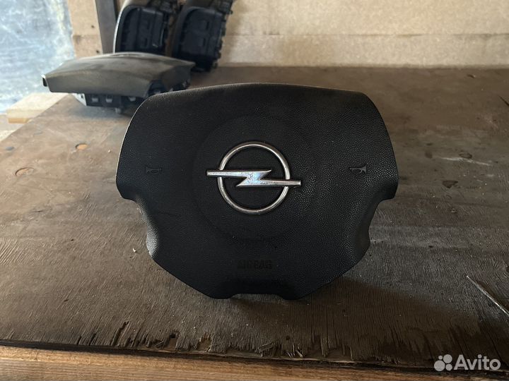 Подушка безопасности руля Opel Vectra C