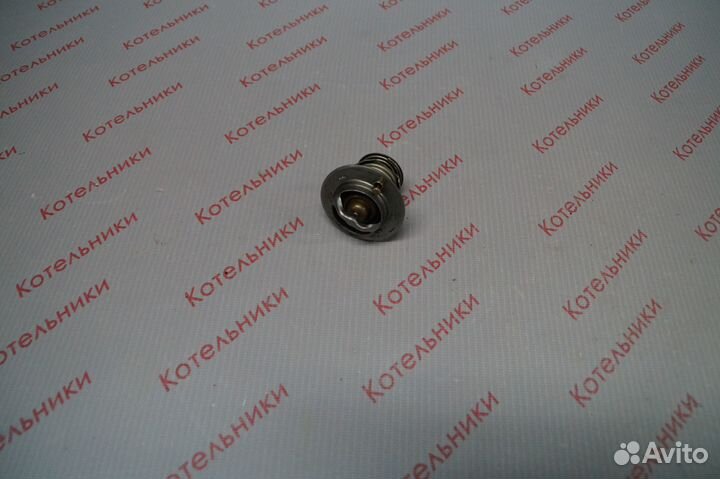 Nissan 21200-86J01 Термостат 82C