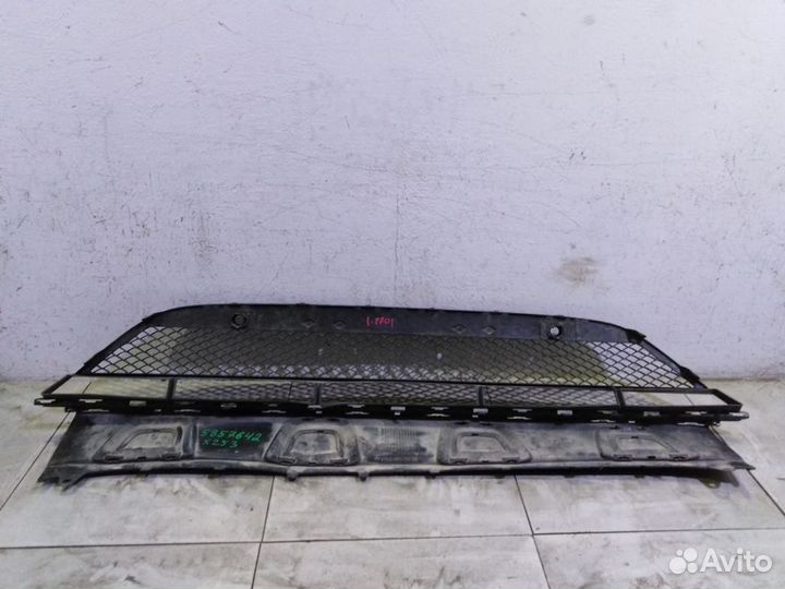 Решетка бампера Мерседес