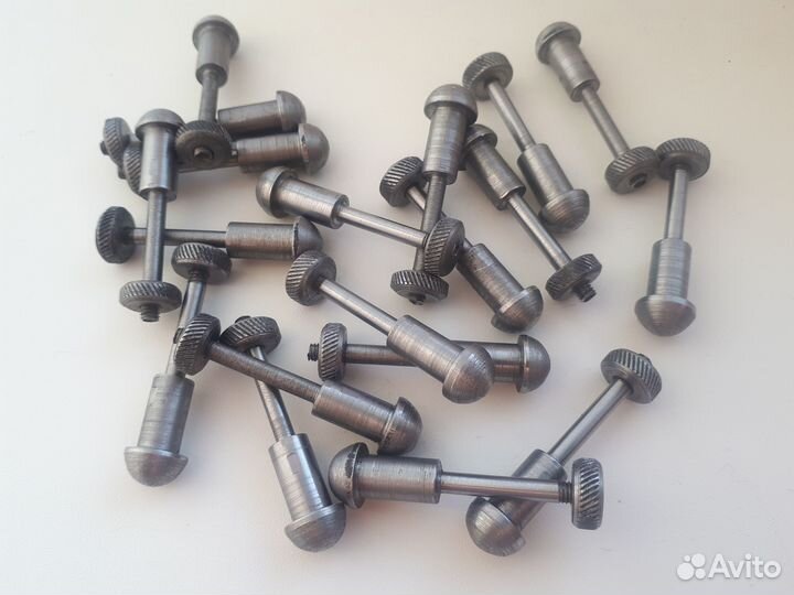 Штиф для венгерской складной сапёрной лопаты-кирки