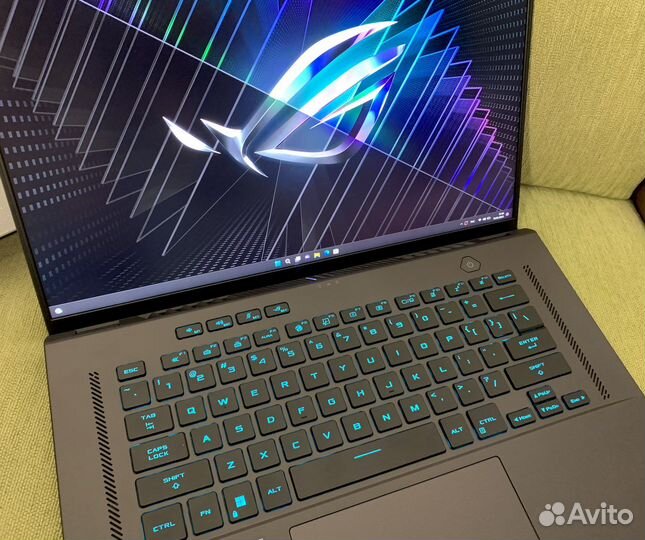 Asus ROG zephyrus M16 i9 13900H RTX 4060