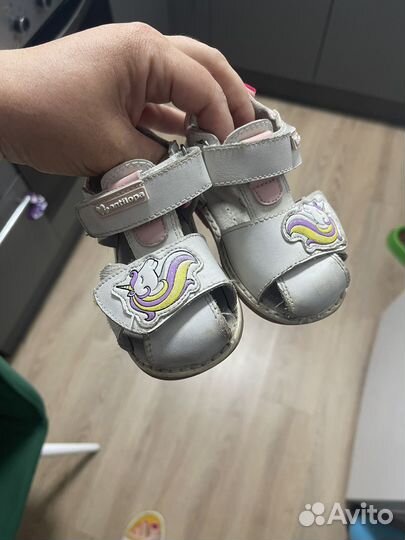 Босоножки для девочки 22 размер