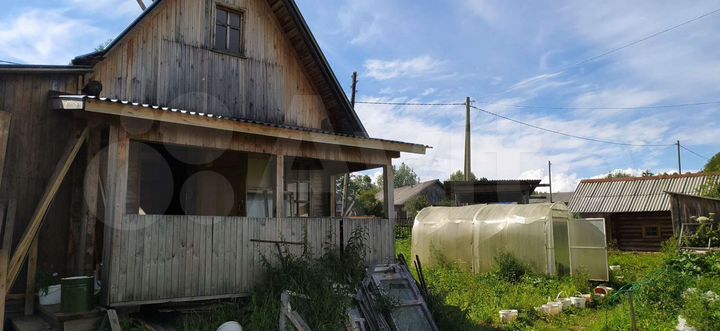 Дом 20 м² на участке 8 сот.