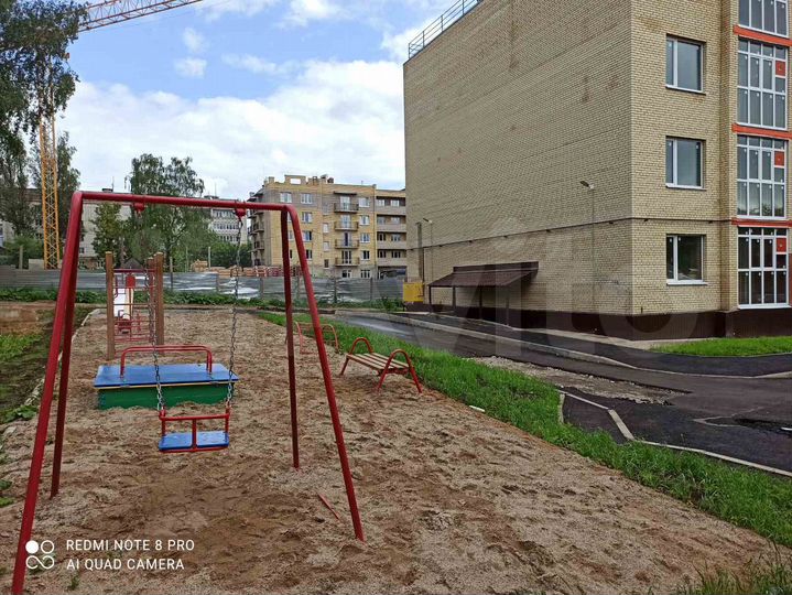 2-к. квартира, 57,2 м², 2/4 эт.