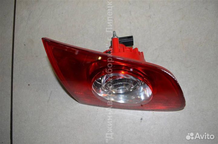 Фонарь крышки багажника Passat B6 универсал