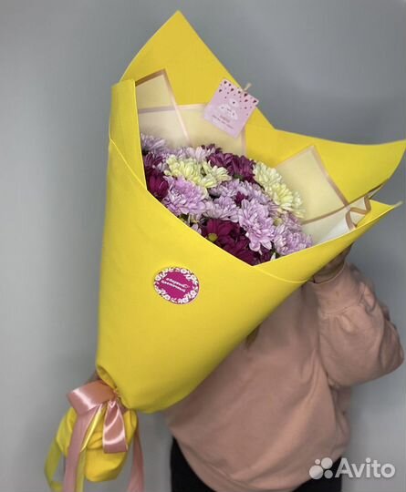 Яркий гигант из Хризантем. Цветы. Букеты. Доставка