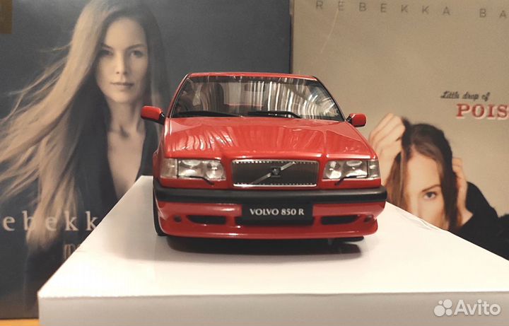 Volvo 850R Sedan, Red, 1:18, Ottomobile