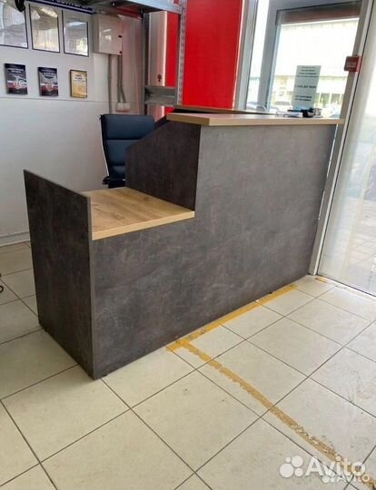 Стойка Ресепшен