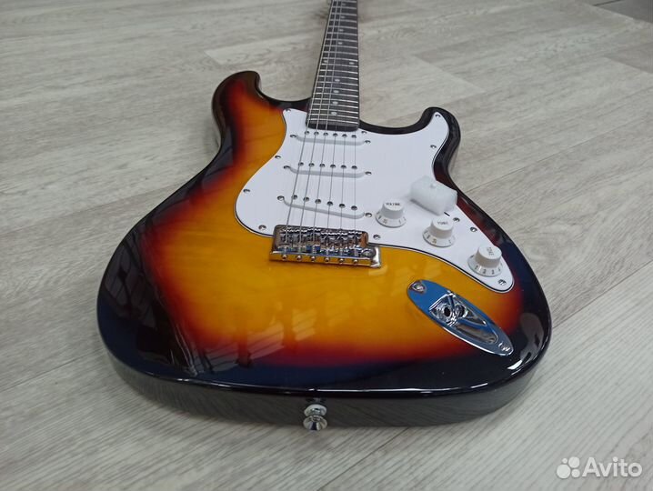 Электрогитара новая