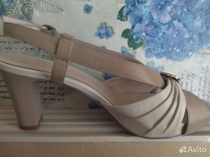 Босоножки 38 размер