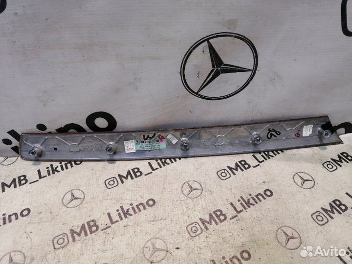 Накладка двери задняя левая Mercedes-Benz Ml W164