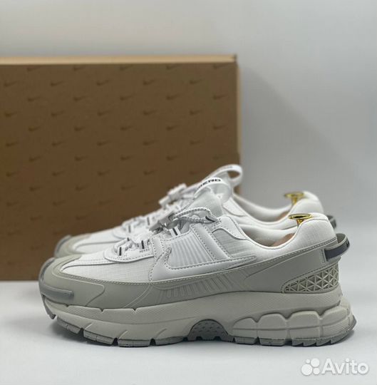 Кроссовки Nike air zoom Vomero 5 roam