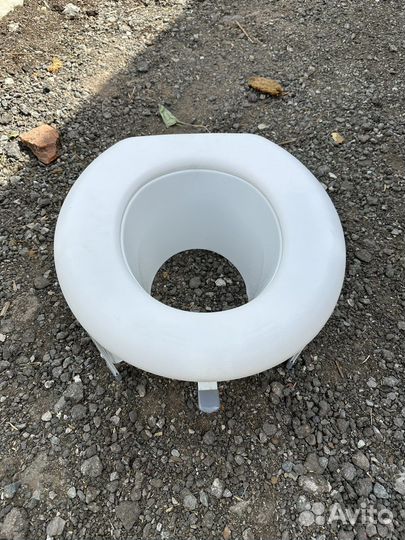 Сиденье для унитаза насадка для пожилых Mega 7060C