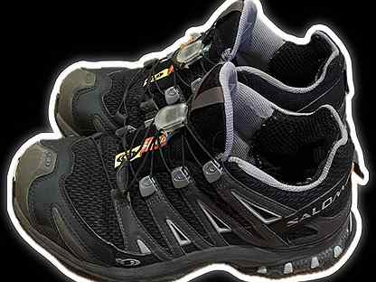 Salomon shoes 26.5cm