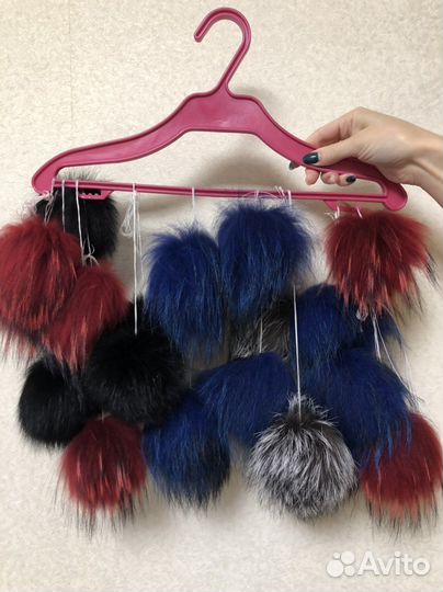 Помпон енот крашеный