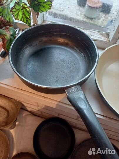 Сковорода бу