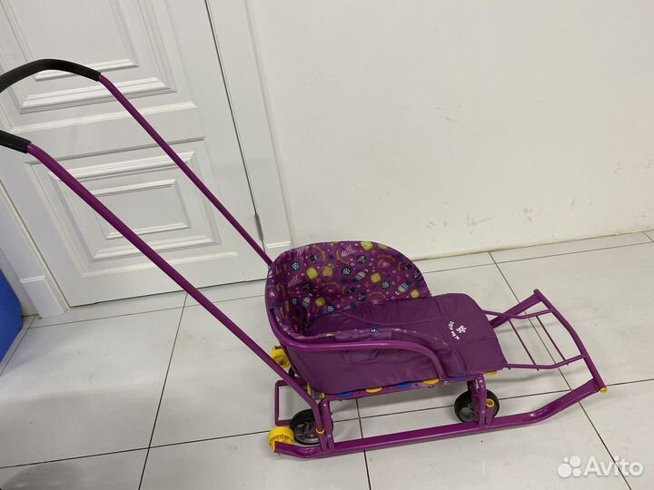 Продаю детские сани