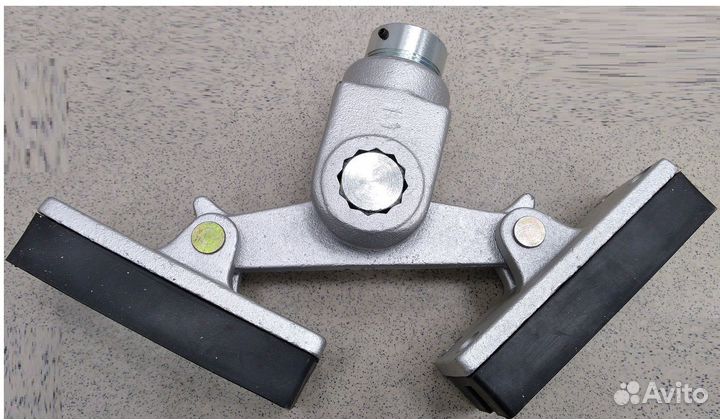 Сорокин 6.10 Зажим выталкивающий