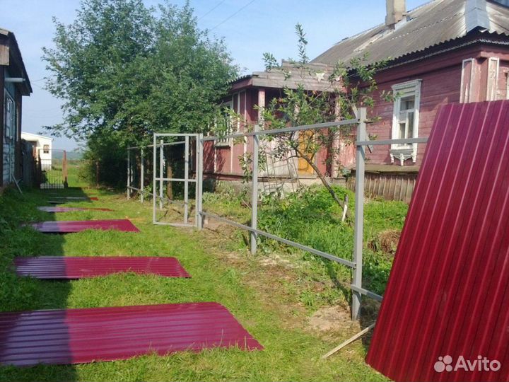 Заборы из евроштакетника с калиткой