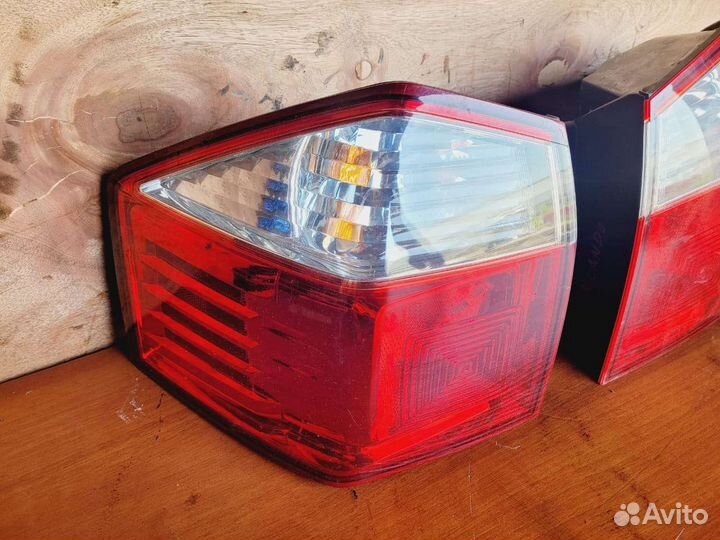 Фонарь правый, левый orlando