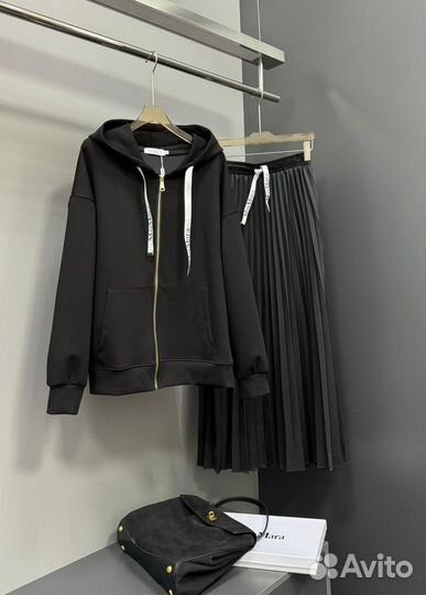 Двойка Max Mara