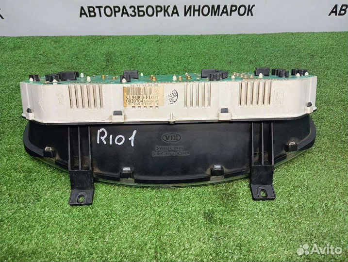 Приборная панель Kia Rio 1