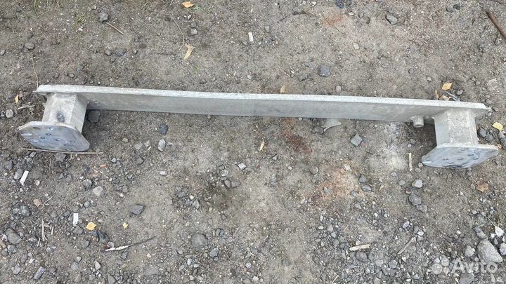 Усилитель бампера заднего Peugeot 308